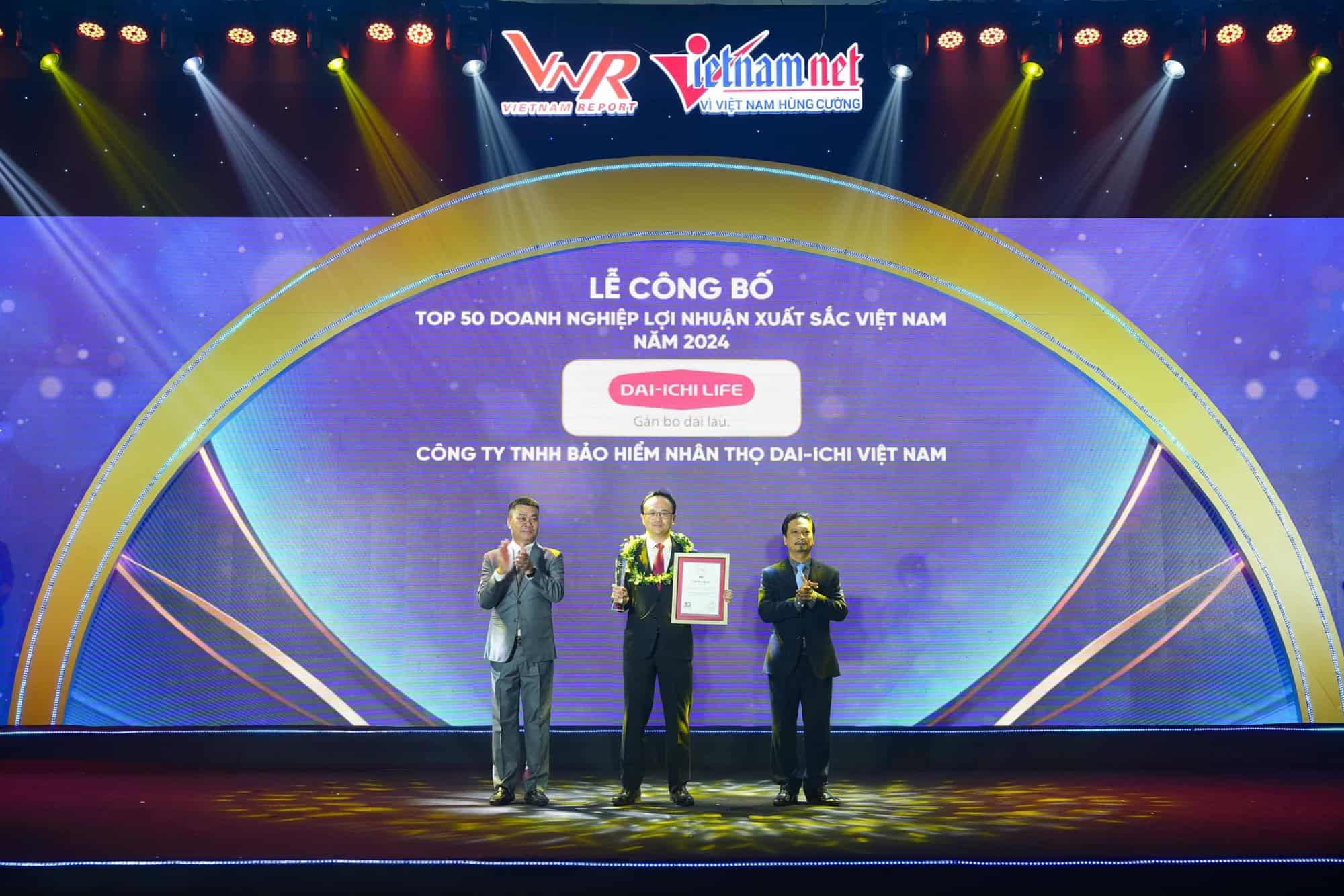 Dai-ichi Life Việt Nam vinh dự lần thứ 4 đạt danh hiệu “Top 500 Doanh nghiệp Lợi nhuận tốt nhất Việt Nam 2024”